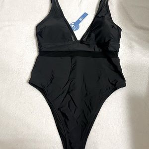 Cupshe Solid Mesh Panel Tummy Control One Piece 2X Swim Suit